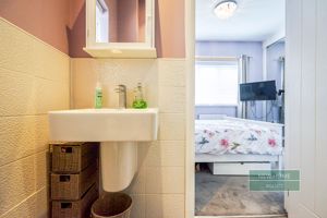 Photo 26- click for photo gallery